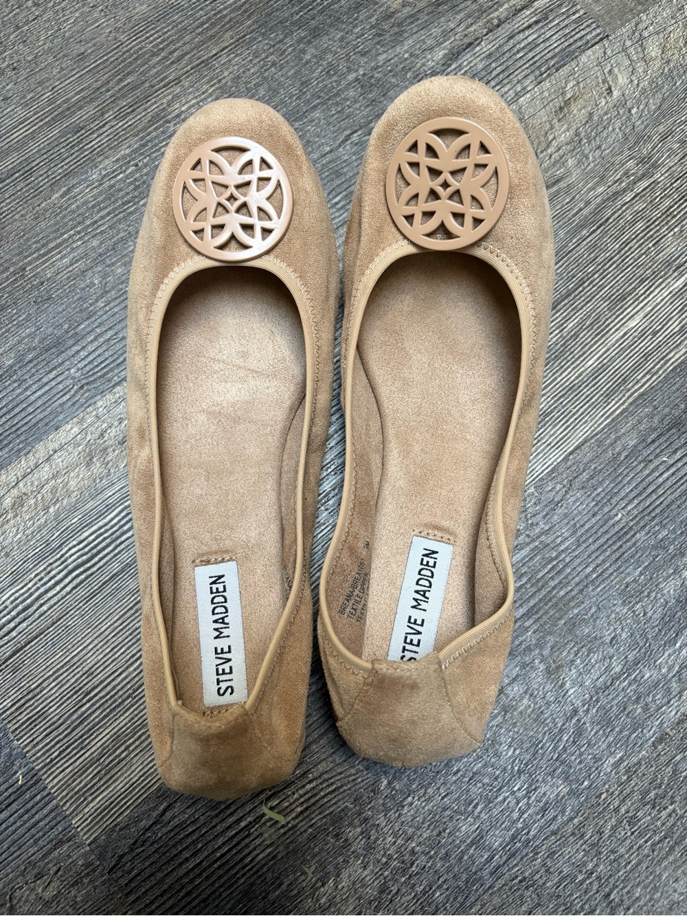 Steve Madden Tan Suede Ballet Flats with Round Cutout Accent
